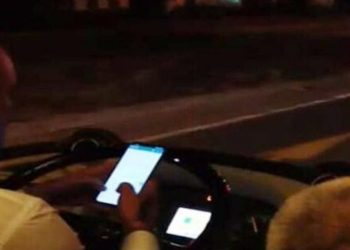 Cep telefonuyla mesajlaşan otobüs şoförüne cezai işlem