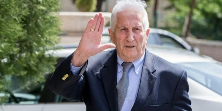 Çevik Bir tahliye edildi