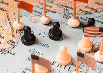 Çin, ABD gemisinin Tayvan Boğazı'ndan geçmesinin ardından teyakkuza geçti