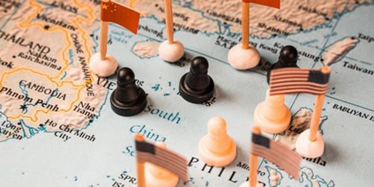 Çin, ABD gemisinin Tayvan Boğazı'ndan geçmesinin ardından teyakkuza geçti