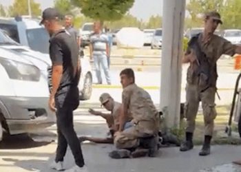 Cinayet şüphelisini 'jandarma aracından indirilirken' öldüren kişi tutuklandı
