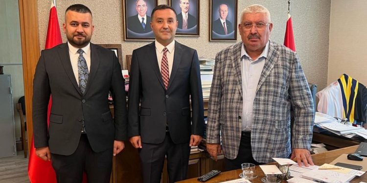 DEVA Partisi il başkanına şiddet uygulayan ilçe başkanına MHP yönetiminden destek