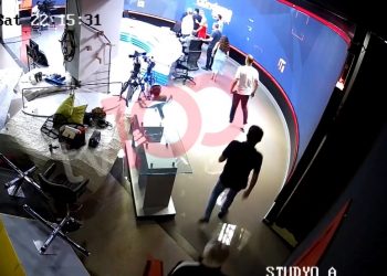 DP’li Cemal Enginyurt’un koruması gözaltına alındı