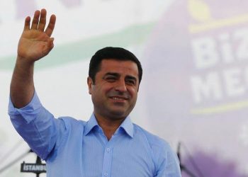 Demirtaş'tan diktatörlük göndermesi: Saçmalamayın lütfen