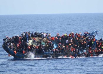 Ege’de göçmenleri taşıyan bot alabora oldu, 50 göçmen kayıp