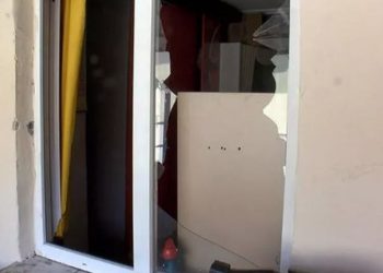 Elektriği suyu kesilen kiracı: İstanbul'un göbeğinde mağara hayatı yaşatıyorlar, artık yaşamak istemiyorum