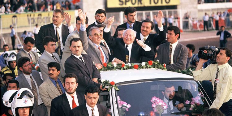 “Erdoğan, Erbakan’a ihanet ettiğini kabul etti mi?” tartışması