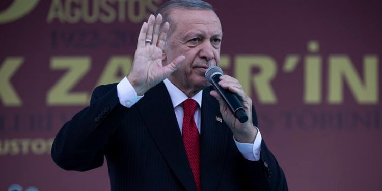 Erdoğan: Utanmadan "işsizlik var" diyorlar, ne işsizliği ya
