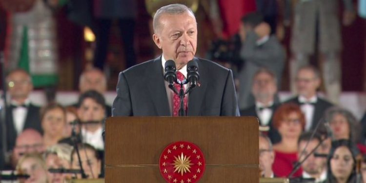 Erdoğan: 'Yunanistan, bizim ne askeri, ne ekonomik, ne siyasi olarak dengimiz ve muhatabımız değildir'