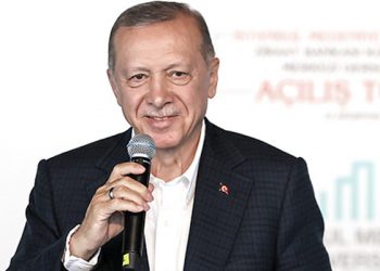 Erdoğan'dan AKP kurucularına mektup: 2023 seçimleri kritik öneme sahiptir, partimizi zafere ulaştırmakta kararlıyız