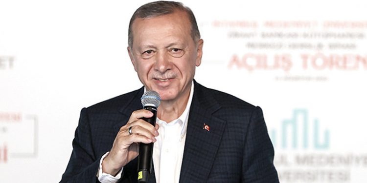 Erdoğan'dan AKP kurucularına mektup: 2023 seçimleri kritik öneme sahiptir, partimizi zafere ulaştırmakta kararlıyız