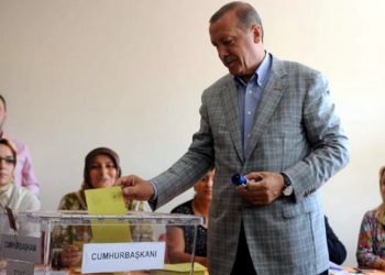 Erdoğan'ın 'seçim beyannamesi' talimatıyla AKP seçim starını verdi