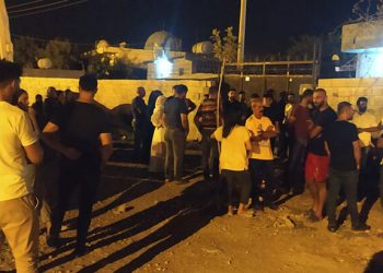 Eşini ve üç kızını öldürdü, sonra polise teslim oldu