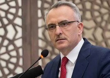Eski Merkez Bankası Başkanı Naci Ağbal, artık Kazancı Holding'te yönetici