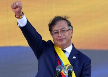 Eski gerilla Gustavo Petro, Kolombiya cumhurbaşkanı oldu