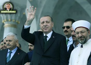 Etraf çamurdan geçilmiyor