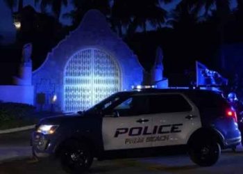 FBI, eski ABD başkanı Donald Trump'ın evini bastı, içeride arama yaptı