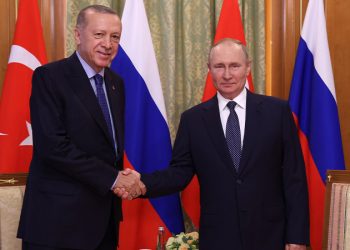 Financial Times: Türkiye’nin Rusya ile derinleşen bağları nedeniyle batıda endişe artıyor