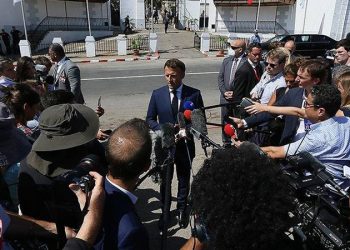 Fransa Cumhurbaşkanı Macron'a Cezayir'de hakaret ve protesto