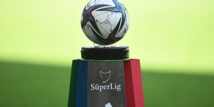 Galatasaray 22, Fenerbahçe 19 şampiyonluk yaşadı, işte Süper Lig takımlarının künyesi