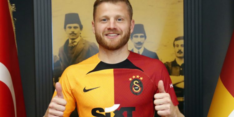 Galatasaray Midtsjö transferinin detaylarını açıkladı