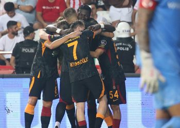 Galatasaray, sahasında Giresunspor'u konuk ediyor