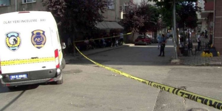 Gazi Mahallesi'nde bir kahvehane silahlı saldırıya uğradı