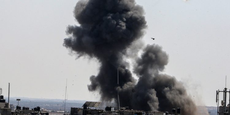 Gazze'de elektrik sıkıntısı nedeniyle sağlık hizmetlerinin durabileceği açıklandı