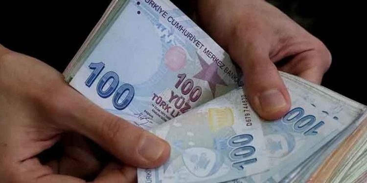 Genel bütçe gelirlerinde tahsilat oranı düşüyor