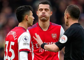 Granit Xhaka'nın sarı kartı soruşturma altında