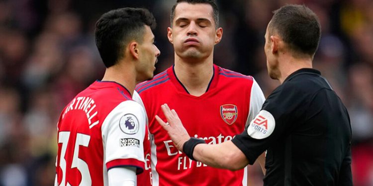 Granit Xhaka'nın sarı kartı soruşturma altında