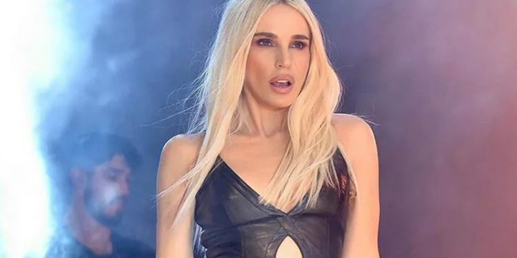 Gülşen özür diledi: Eleştirdiğim radikal uca kendimin savrulduğunu görüyorum