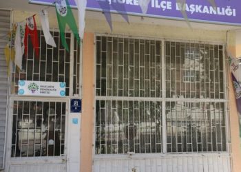 HDP Keçiören ilçe binasına saldırı düzenlendi
