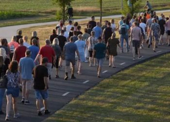 Hollanda, Avrupa Komisyonu'nun çağrısıyla bir bebeğin sığınma merkezinde ölmesiyle ilgili soruşturma başlattı