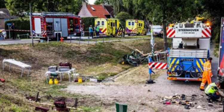 Hollanda’da mahalle pikniğine kamyon daldı: 6 ölü