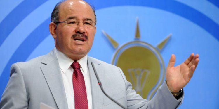 Hüseyin Çelik: AKP'nin MHP ile iş birliğini 'cinnet hali' olarak görüyorum