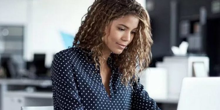 İngiltere'de 43 işyerini kapsayan araştırma: Çalışanlar haftada sadece 1,5 günü ofiste geçiriyor