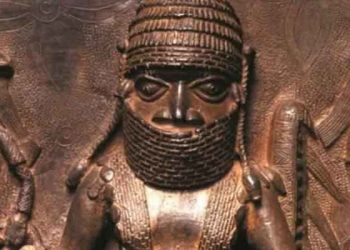 İngiltere'de Horniman Müzesi, 19. yüzyılda yağmalanan 72 tarihi eseri Nijerya'ya iade edecek