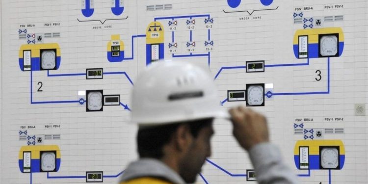 İran Atom Enerjisi Kurumu Başkanı: Nükleer silah geliştirecek teknik kapasiteye sahibiz