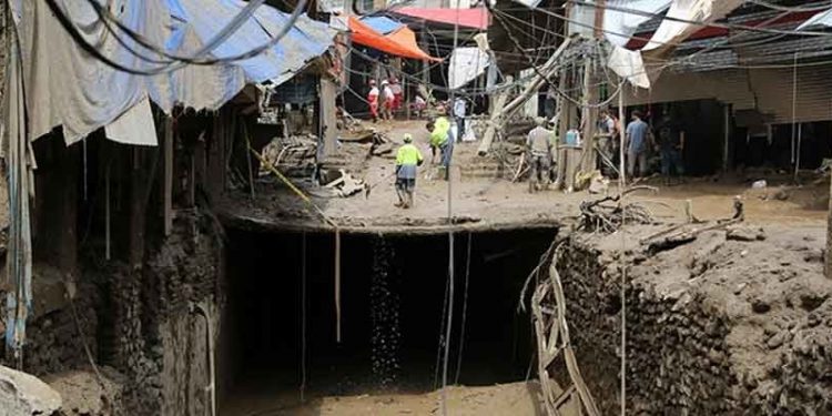 İran'da şiddetli yağışlarla oluşan sellerde can kaybı 90’a yükseldi