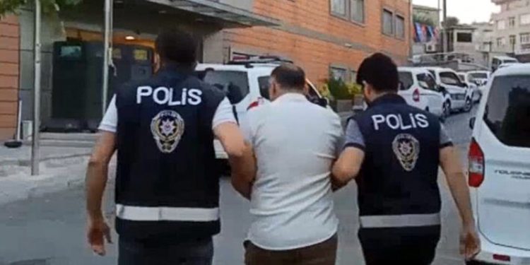 İstanbul'da 41 firari yakalandı