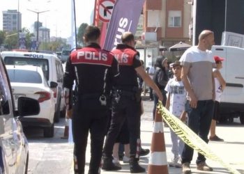 İstanbul'da bir polis babasını vurdu