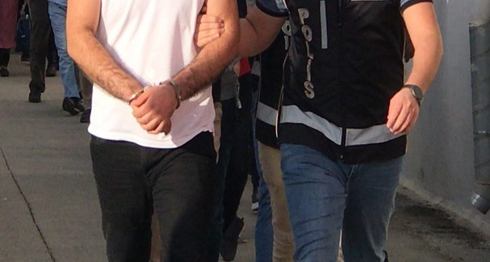 İstanbul’da cemaat operasyonu: 21 gözaltı