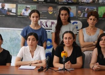 Kadın gazetecilere yönelik hak ihlali raporu açıklandı