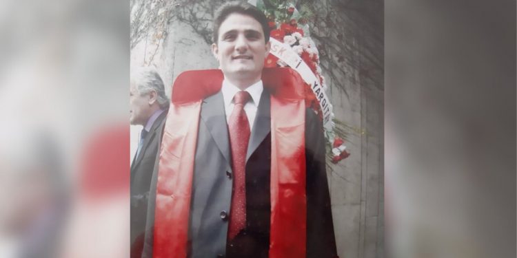 Kanser tedavisi gören KHK’lı hakim hayatını kaybetti