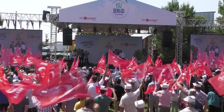 Karamollaoğlu: Geçmişte de ilk koalisyon CHP'yle yapılmıştı. En büyük ciddi adımlar o dönemde atılmıştı