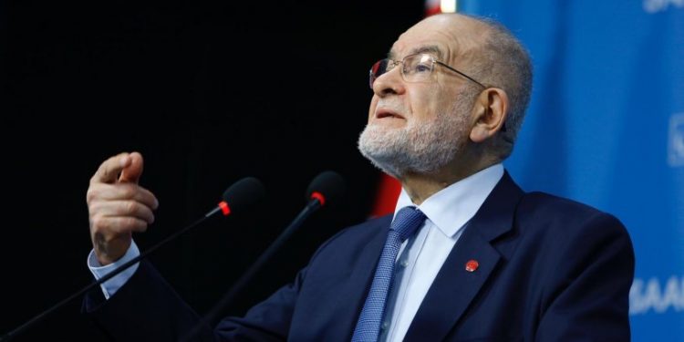 Karamollaoğlu: Kuyumcu titizliğiyle çalışmalarımızı sürdürüyoruz