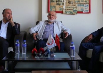 Karamollaoğlu: Tayyip bey, zayıf bir ihtimalle başka birisini de aday gösterebilir