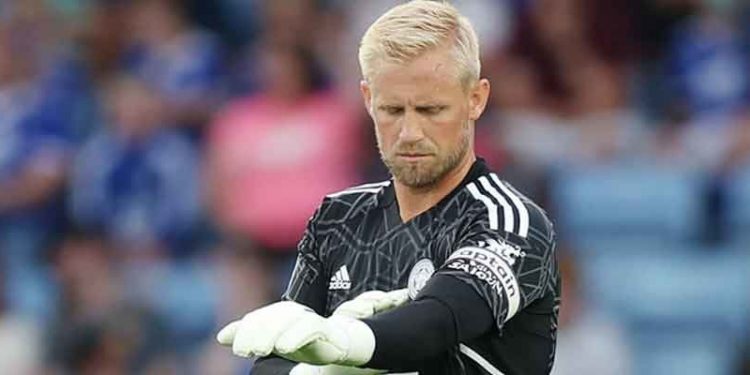 Kasper Schmeichel 11 yıl sonra Leicester'dan ayrıldı