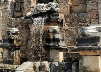 Kestros çeşmesi yeniden akıyor